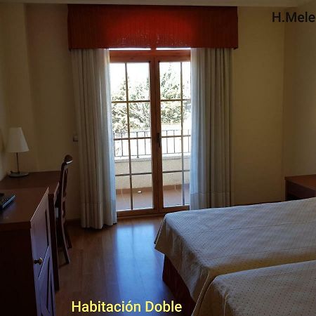 Hotel Meleiros Castro De Sanabria Buitenkant foto